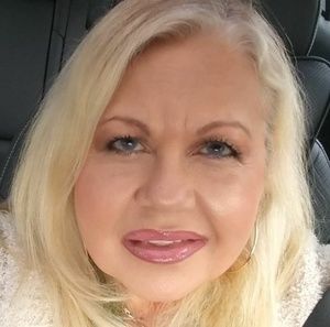 Meet your Posher, Ada